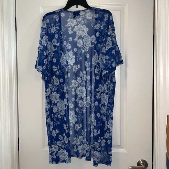 Kimono - Picture 3 of 11